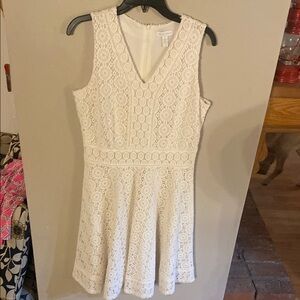 Elegant White Lace Dress